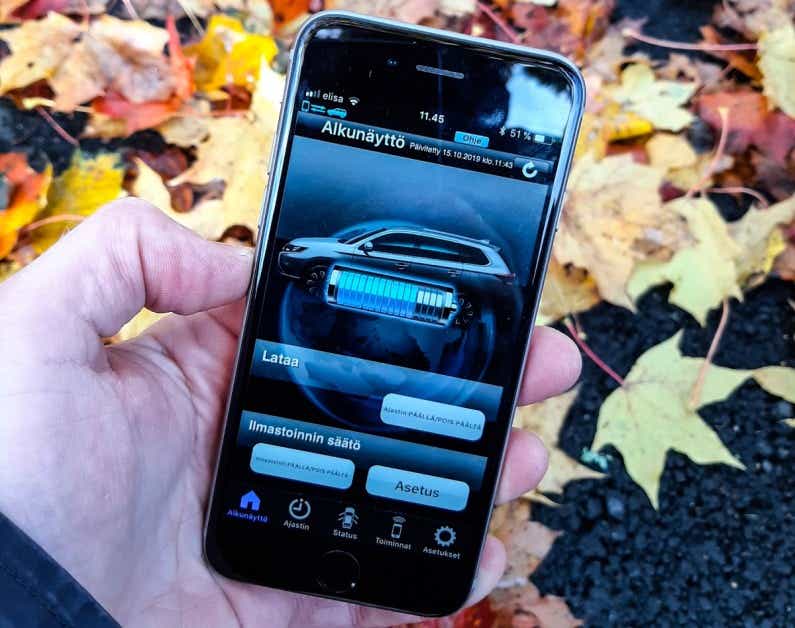 mitsubishi-outlander-phev-remote-control