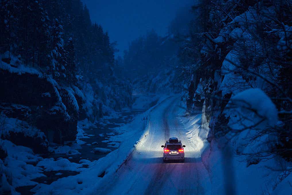 mitsubishi-outlander-phev-joulu