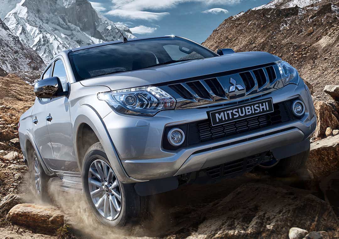 mitsubishi-l200-maasto